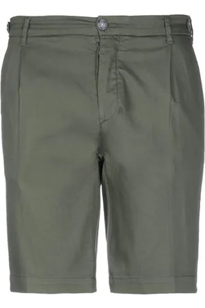 C Plus PARTES DE ABAJO - Pantalones cortos y bermudas