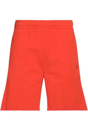 AMARANTO PARTES DE ABAJO - Pantalones cortos y bermudas