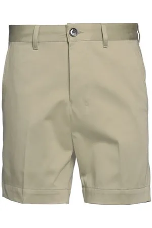 Ami PARTES DE ABAJO - Pantalones cortos y bermudas