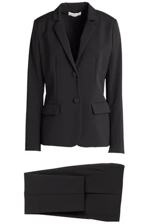CORTE DEI GONZAGA TRAJES Y CONJUNTOS - Trajes
