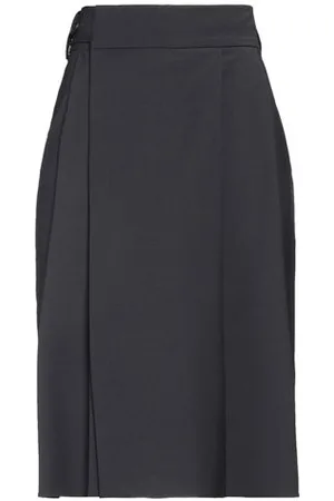 Low Classic PARTES DE ABAJO - Pantalones cortos y bermudas