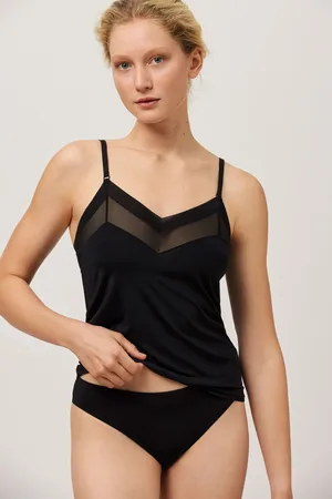 YSABEL MORA Camiseta tirantes escote de tul