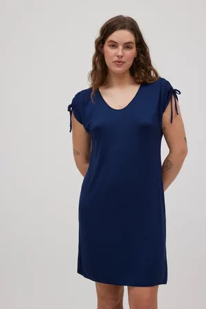 YSABEL MORA Vestido corto detalle mangas