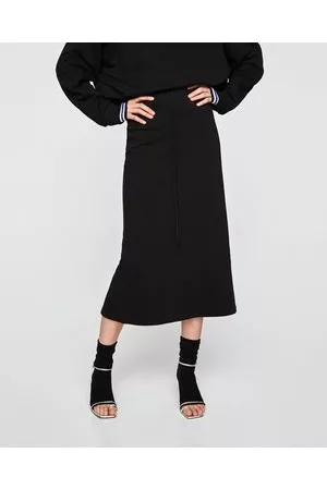cristiano navegación Factor malo Falda tubo negra de Faldas para Mujer de Zara | FASHIOLA.es