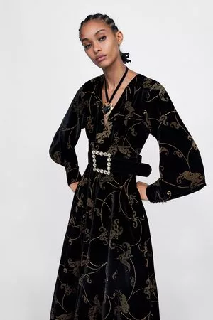Terciopelo Vestidos Mujer de Zara | FASHIOLA.es