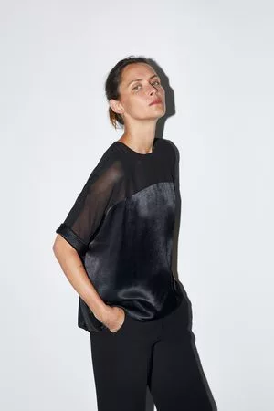 Negra de Blusas túnicas para Mujer de Zara | FASHIOLA.es